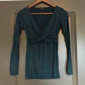 Twentyone Women’s Long Sleeve Shirt Size S Green